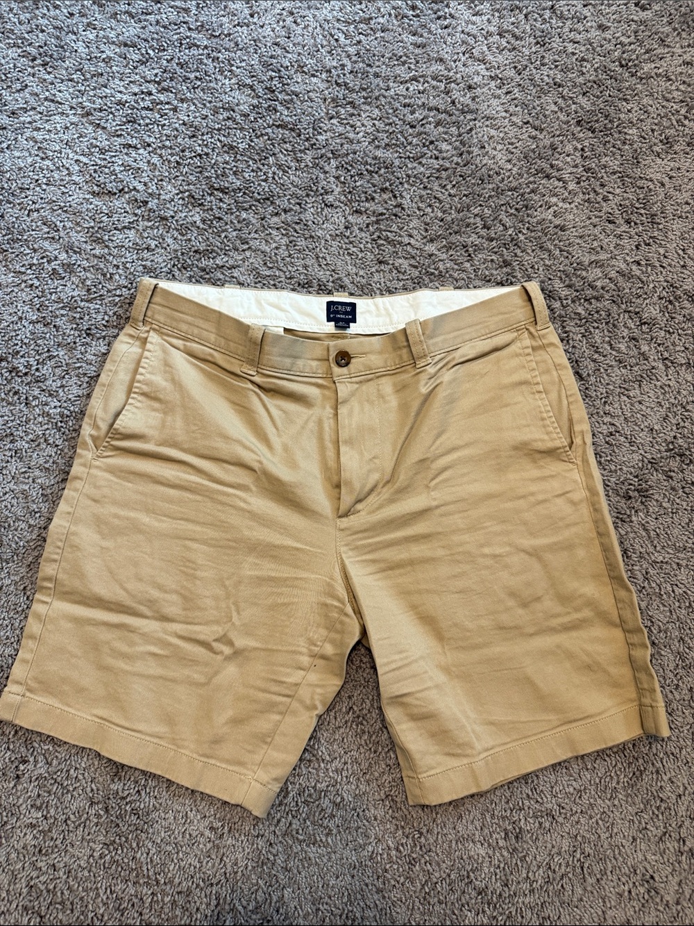 J. Crew Men’s 9” Shorts in Khaki